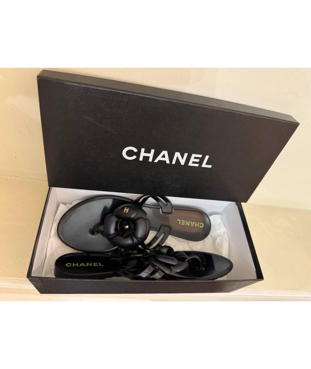 CHANEL Черные резиновые шлепанцы, фото 5