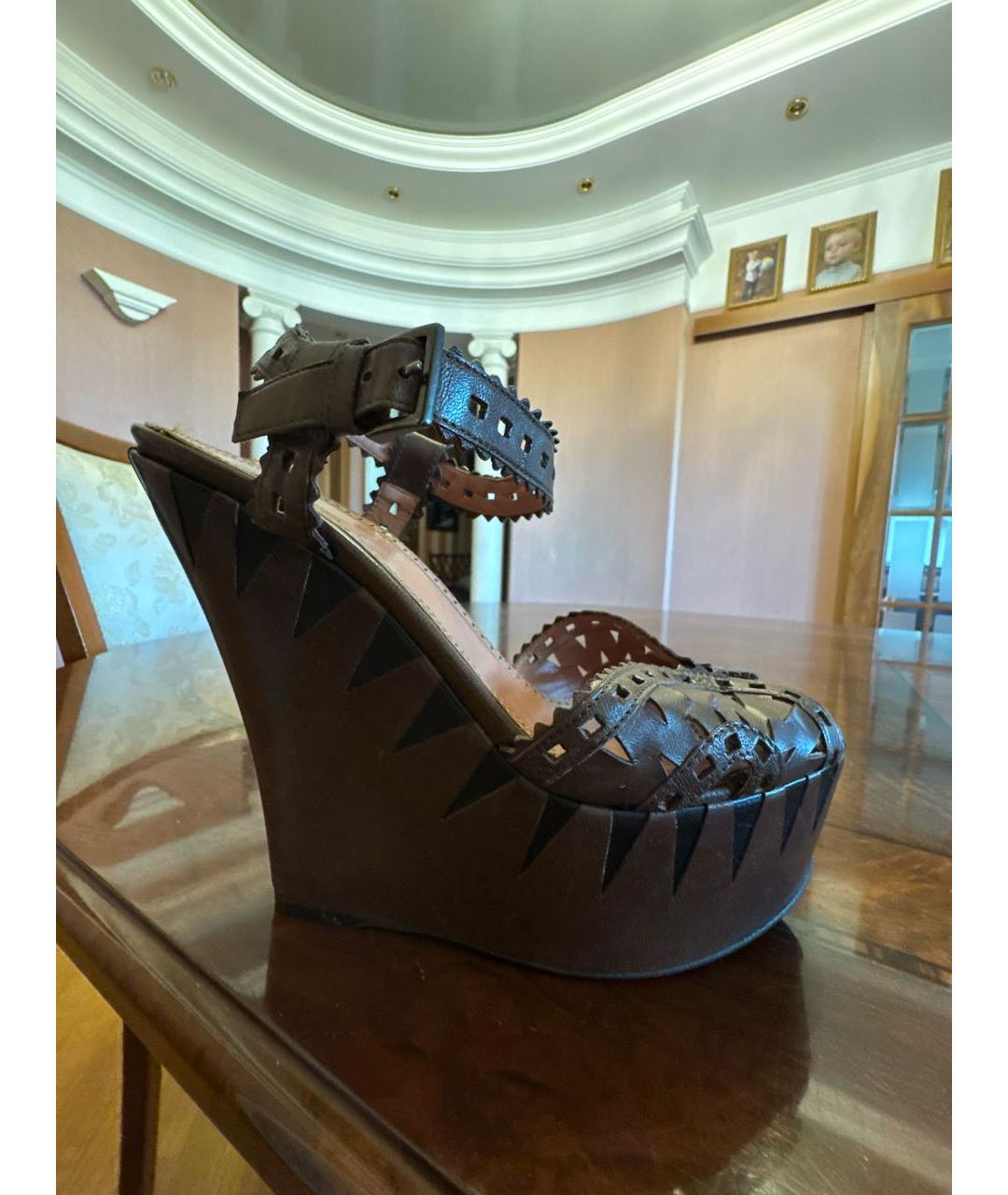 ALAIA Коричневые кожаные босоножки, фото 9