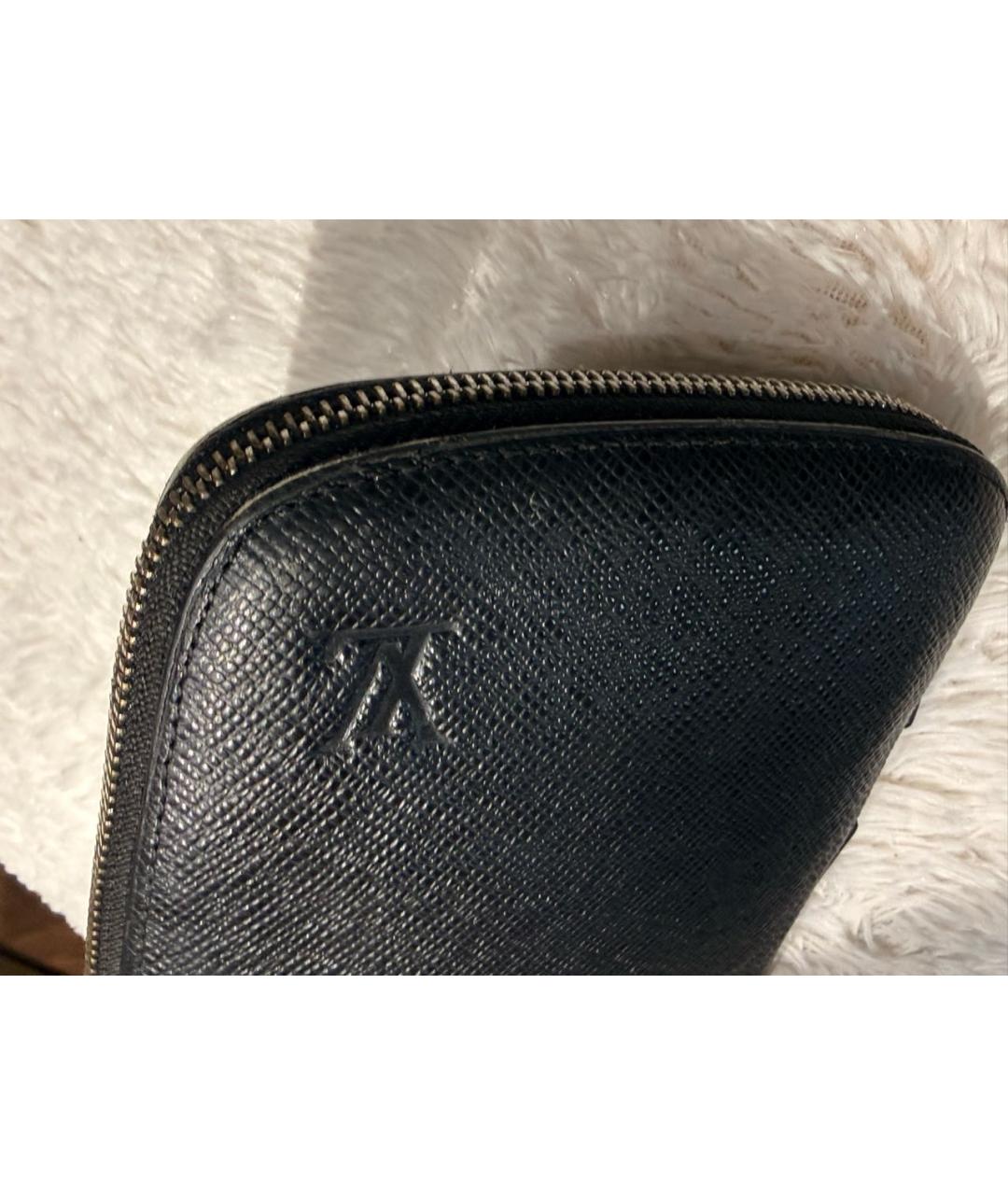 LOUIS VUITTON Черная кожаная барсетка, фото 4