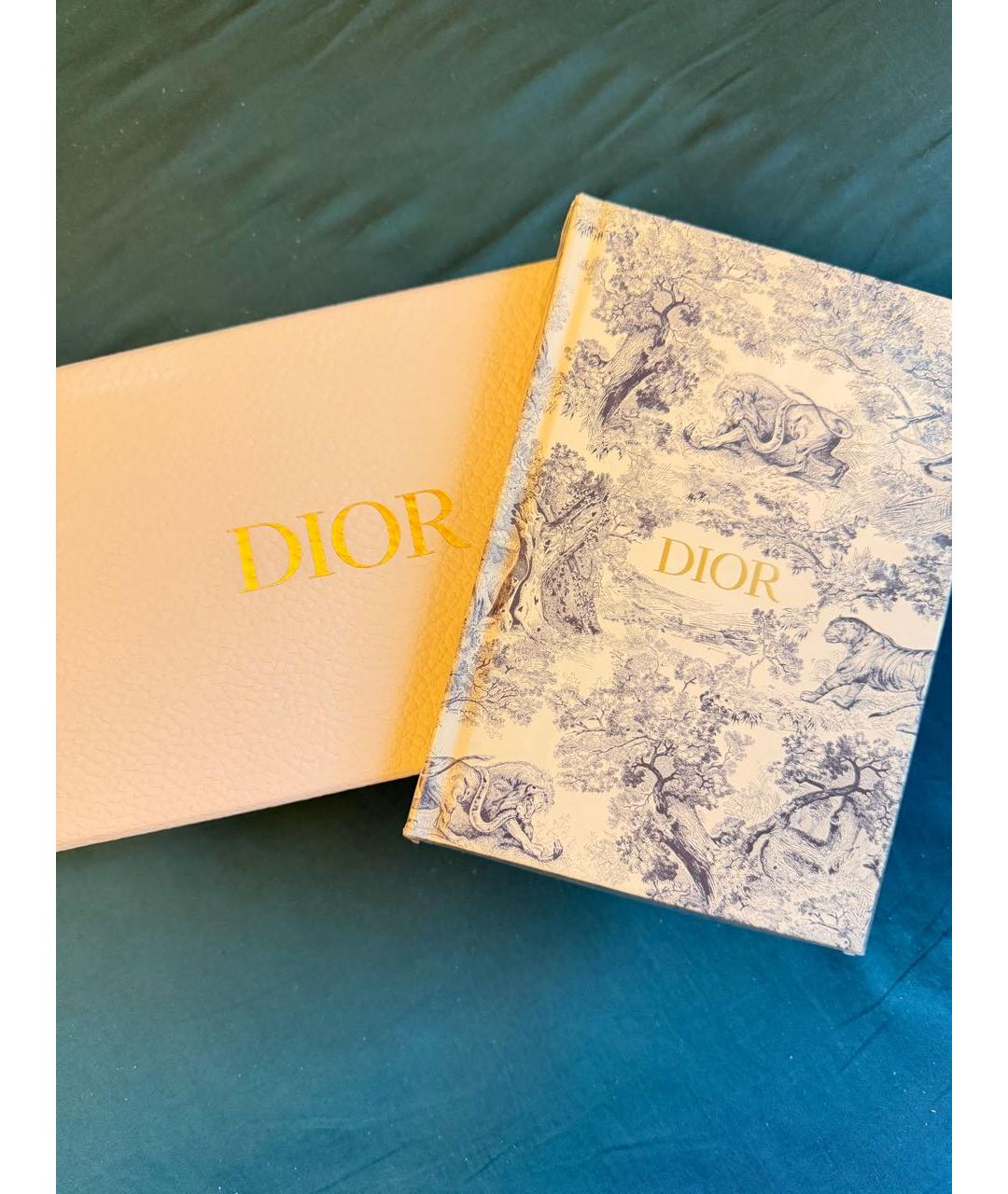 CHRISTIAN DIOR Книга, фото 3