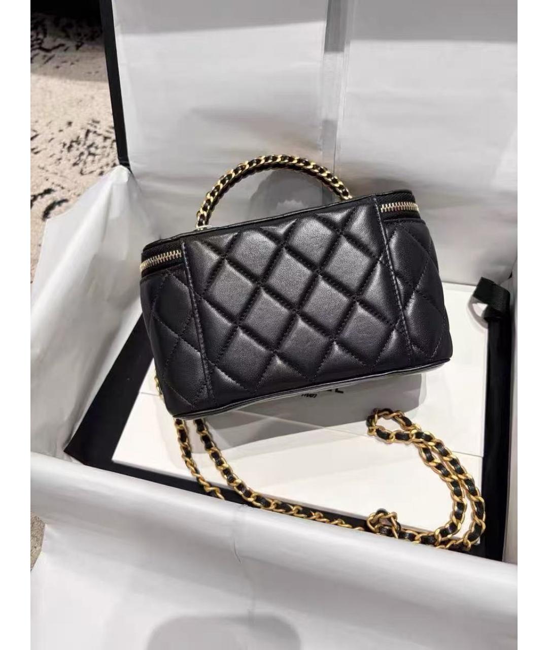 CHANEL Черная кожаная сумка с короткими ручками, фото 4