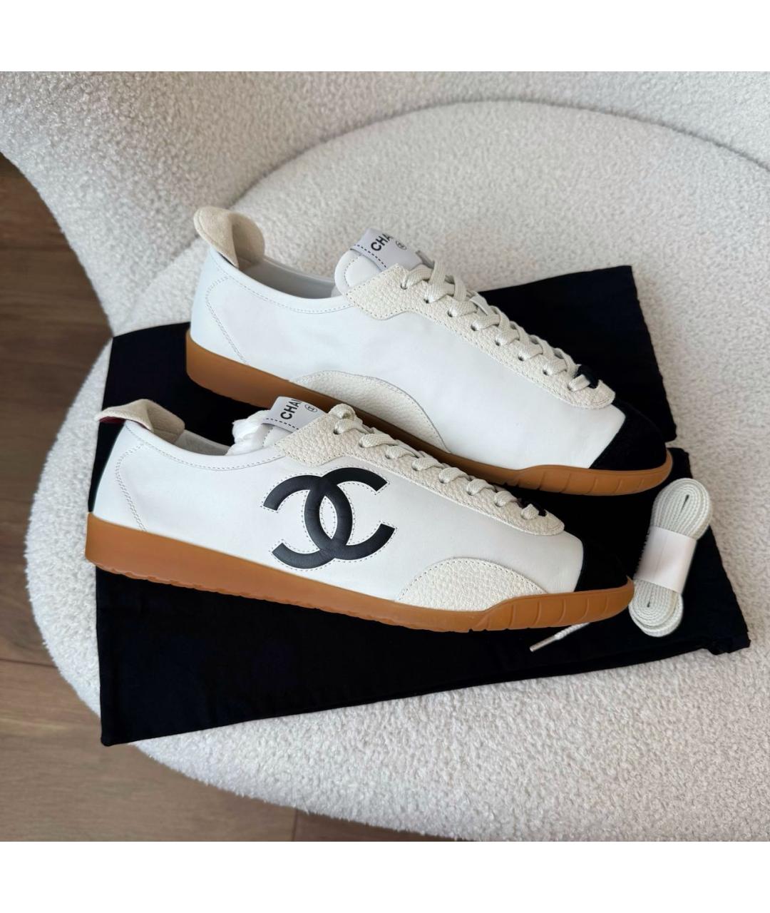 CHANEL Бежевые кожаные кеды, фото 2