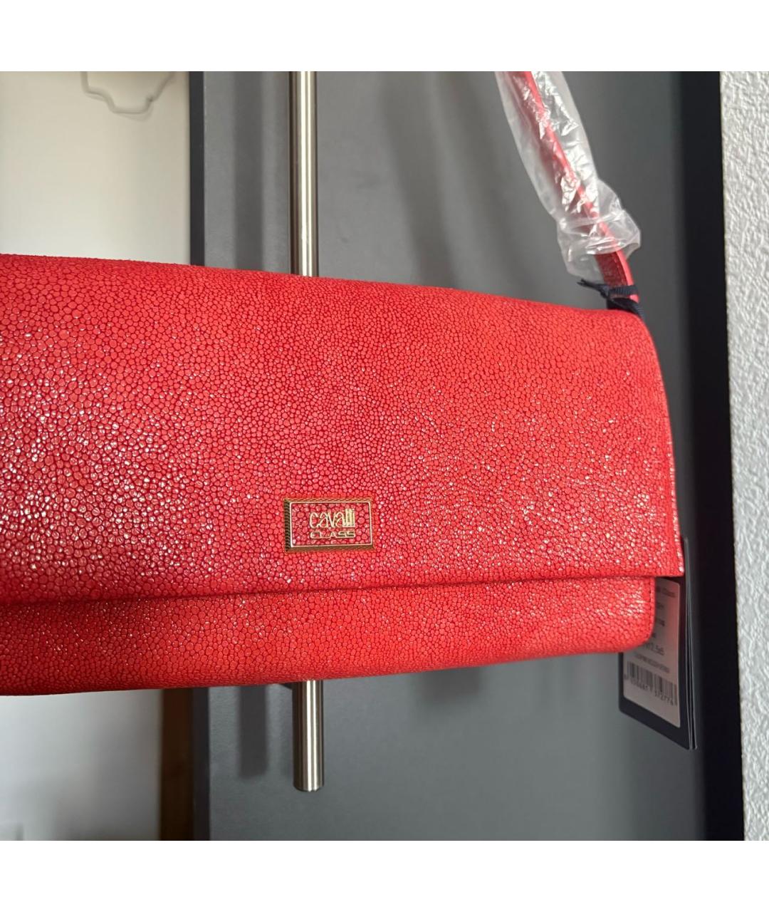 ROBERTO CAVALLI Красная сумка с короткими ручками из экзотической кожи, фото 6