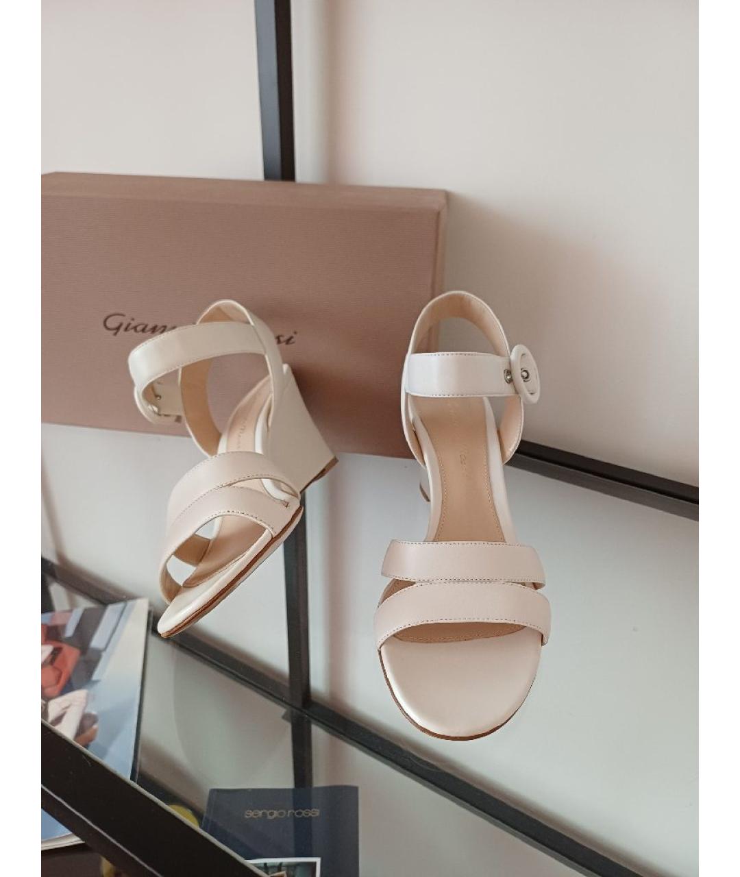 GIANVITO ROSSI Белые кожаные босоножки, фото 5