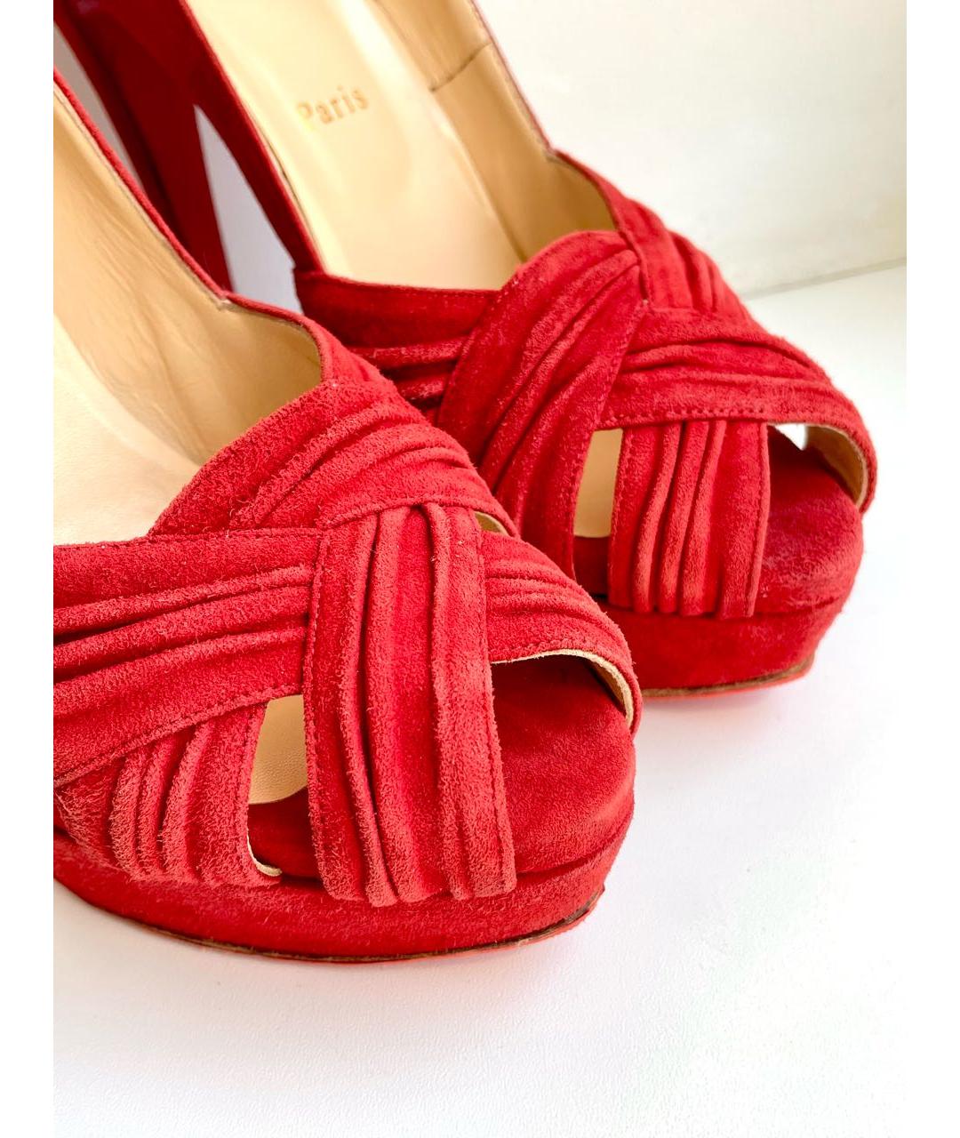 CHRISTIAN LOUBOUTIN Красные замшевые туфли, фото 5