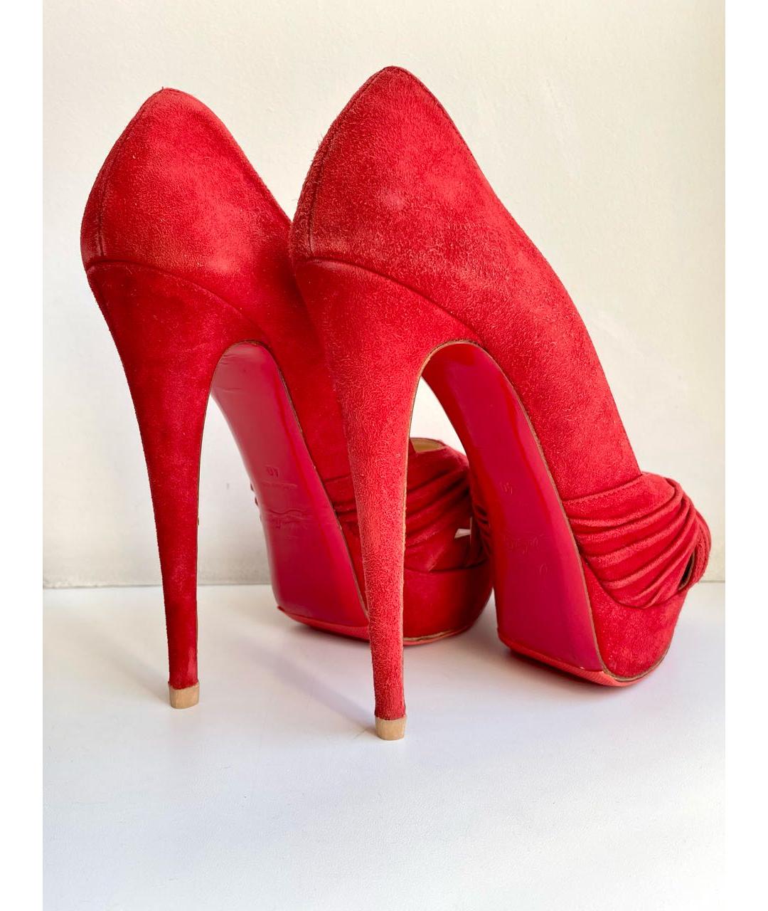 CHRISTIAN LOUBOUTIN Красные замшевые туфли, фото 4