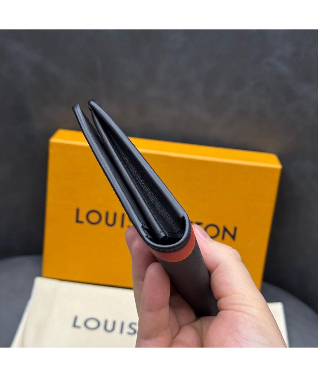 LOUIS VUITTON Черный кожаный кошелек, фото 4
