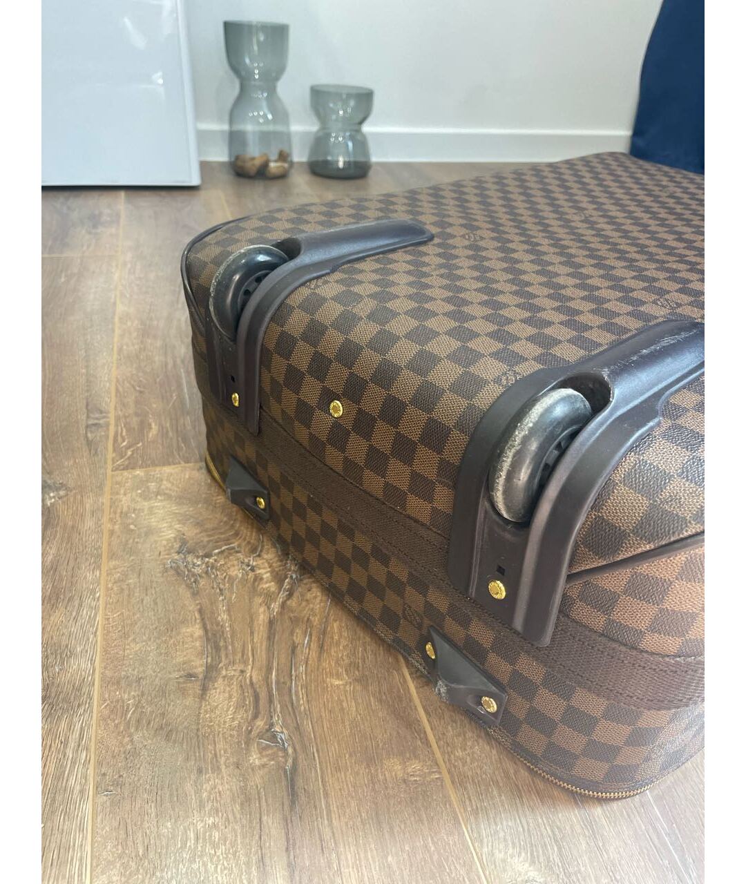 LOUIS VUITTON Коричневый кожаный чемодан, фото 3
