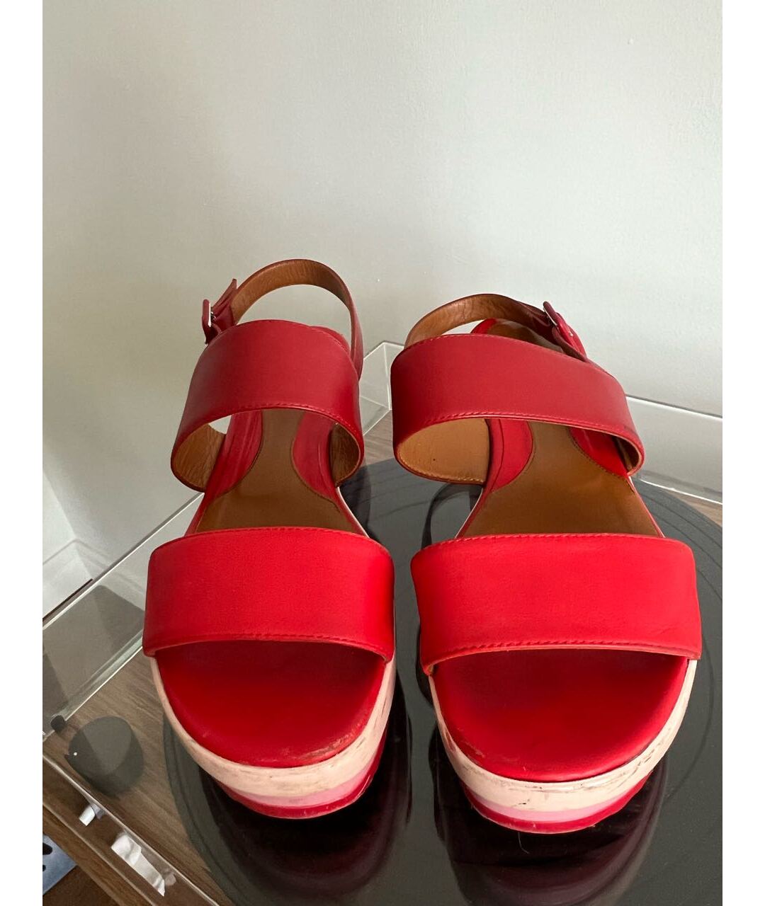 FENDI Красные кожаные сандалии, фото 2