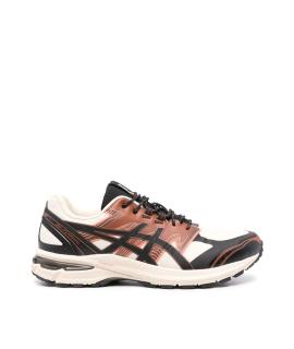 ASICS Низкие кроссовки / кеды