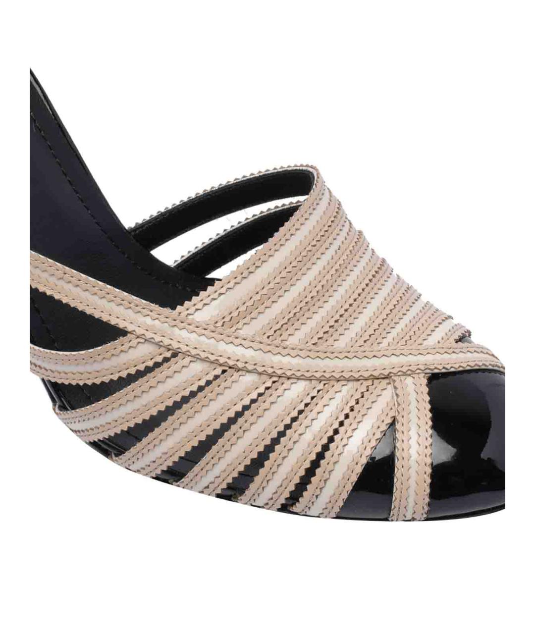 FERRAGAMO Бежевые кожаные туфли, фото 4