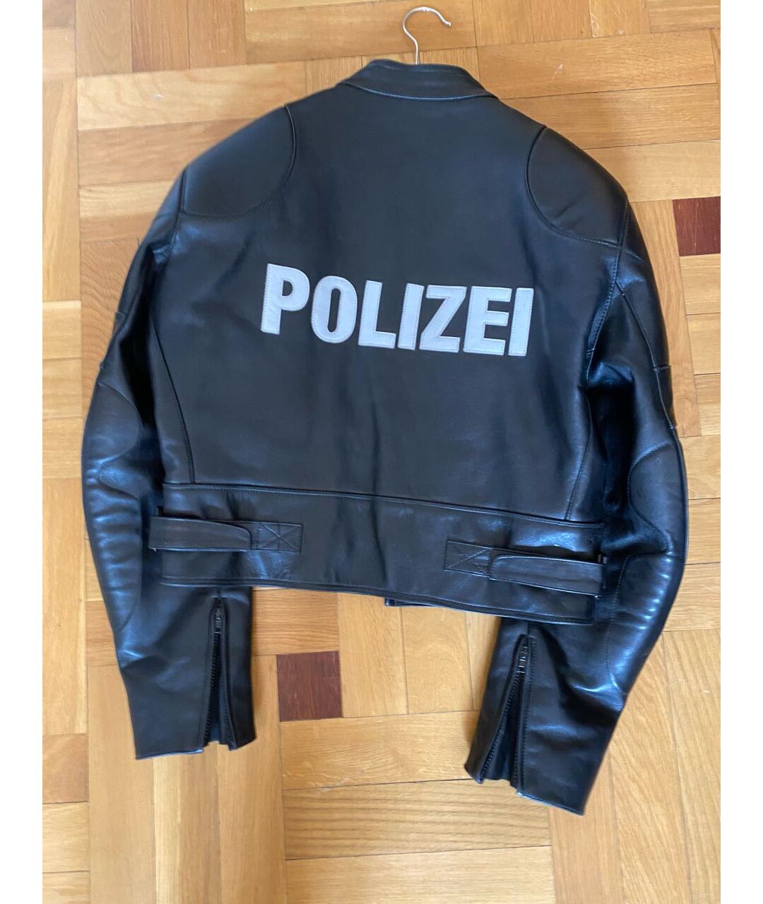 VETEMENTS Черная кожаная куртка, фото 2