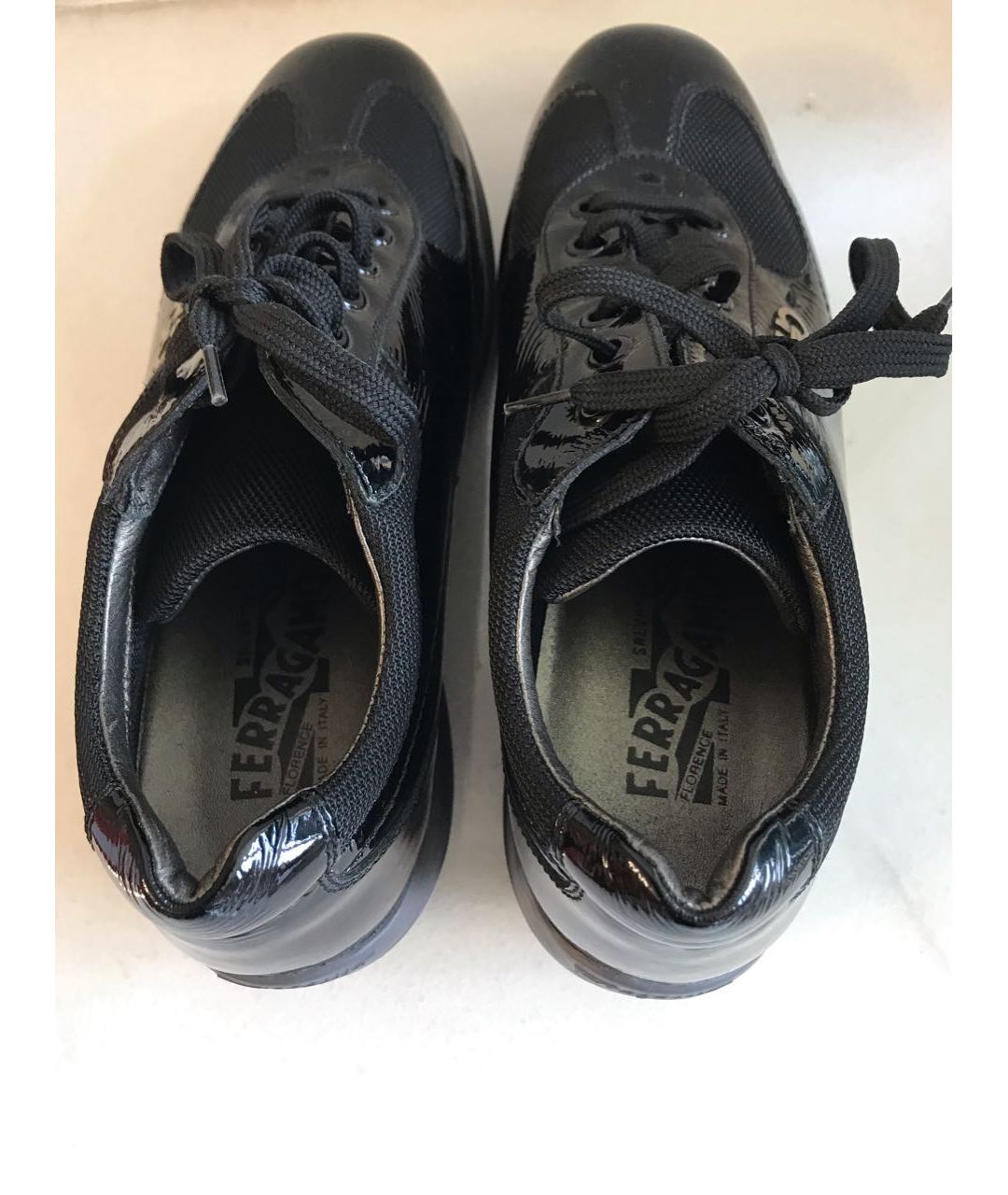 SALVATORE FERRAGAMO Черные кроссовки из лакированной кожи, фото 3