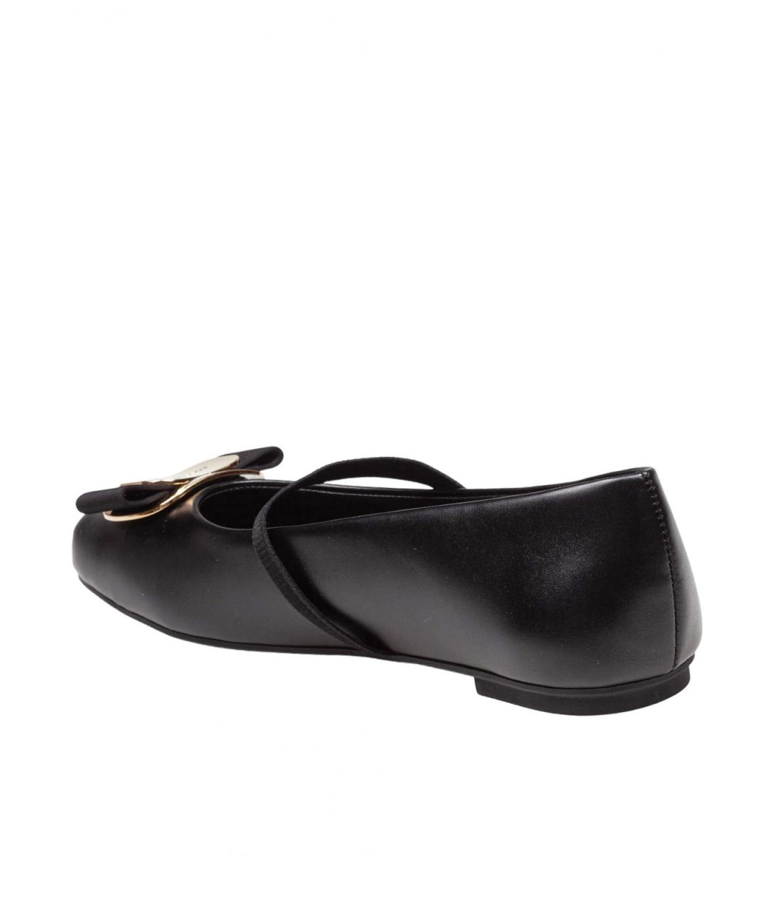 FERRAGAMO Черные кожаные балетки, фото 3