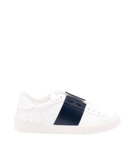 VALENTINO Низкие кроссовки / кеды