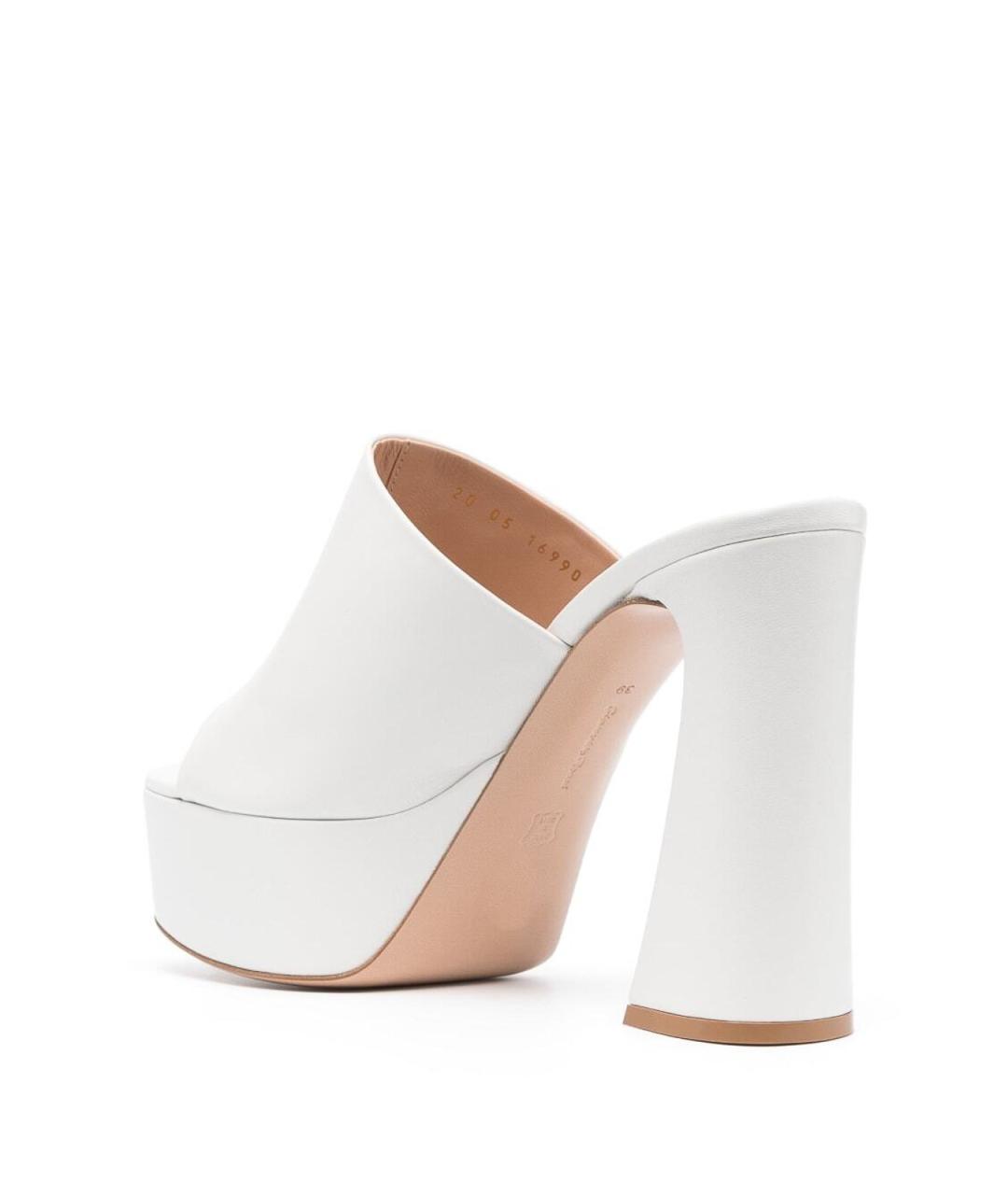 GIANVITO ROSSI Белые кожаные мюли, фото 3