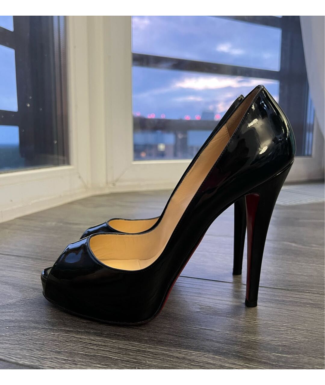 CHRISTIAN LOUBOUTIN Черные туфли из лакированной кожи, фото 6