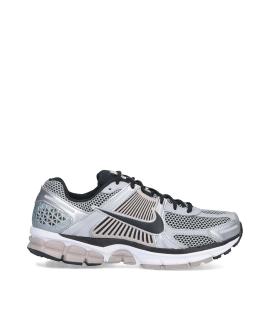 NIKE Низкие кроссовки / кеды