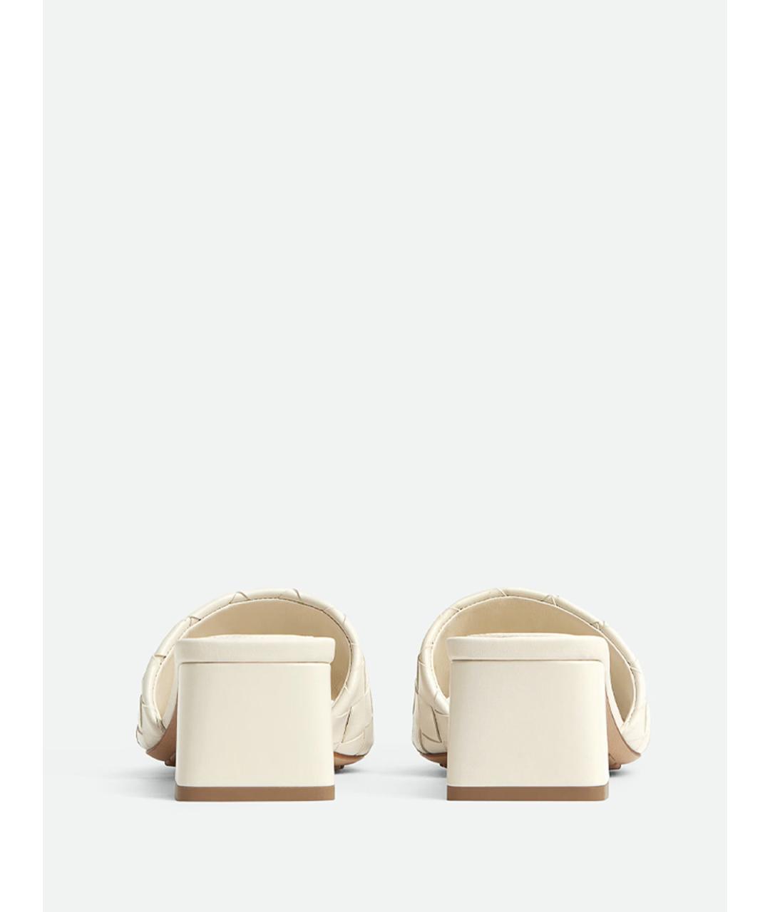 BOTTEGA VENETA Белые кожаные мюли, фото 3