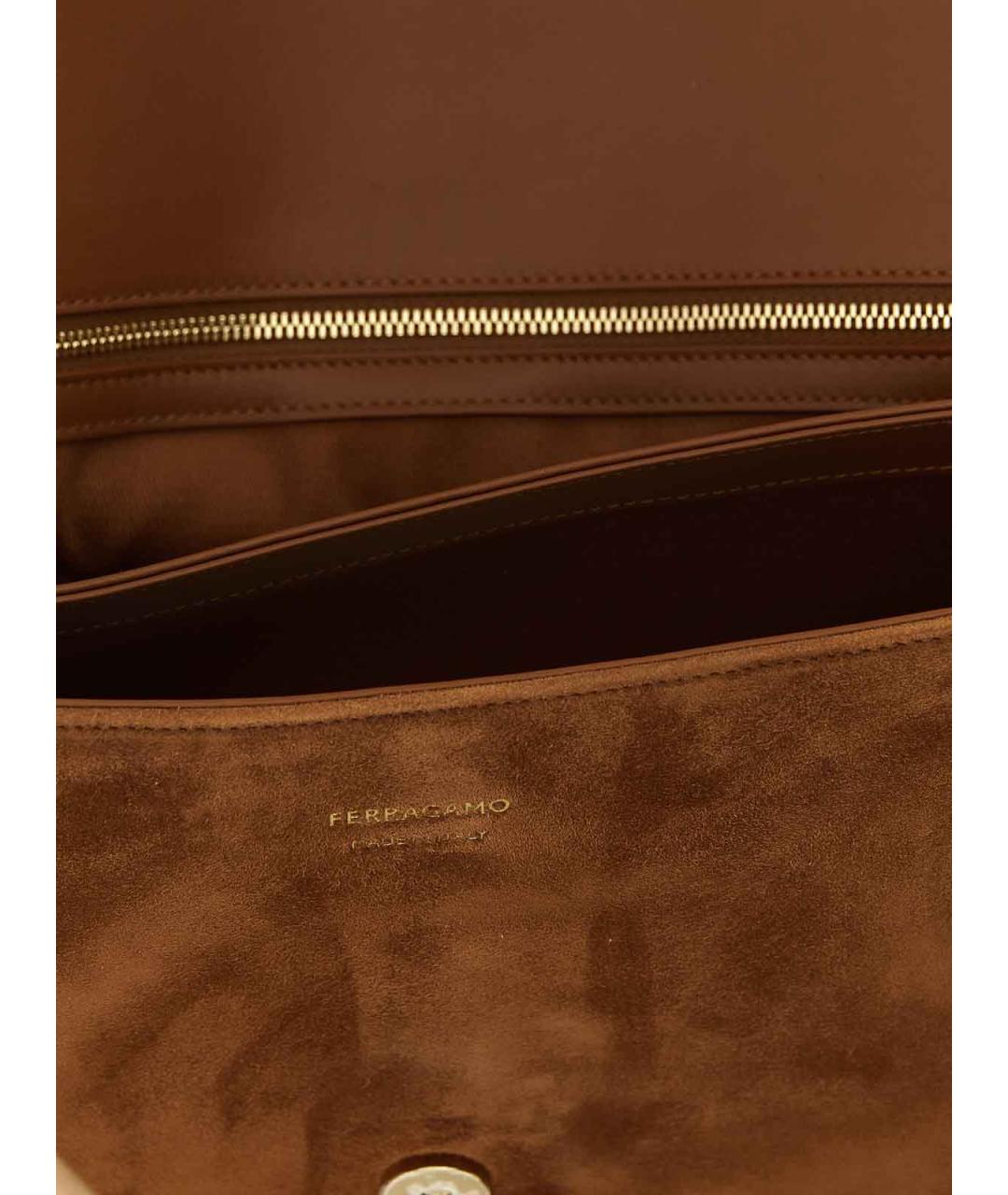 FERRAGAMO Коричневая замшевая сумка через плечо, фото 4