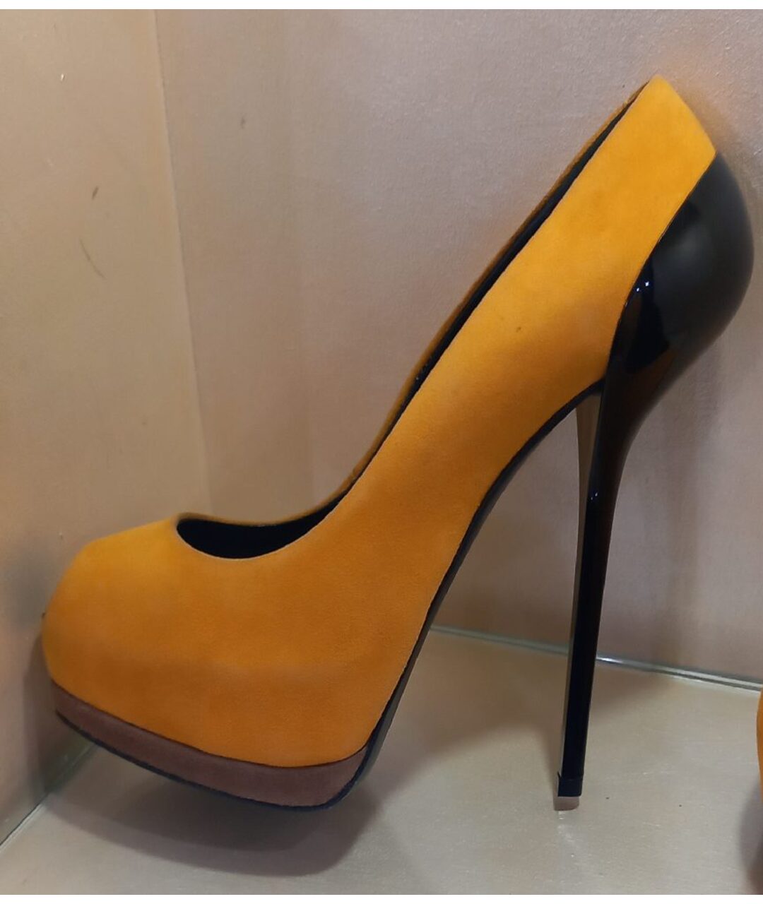 GIUSEPPE ZANOTTI DESIGN Горчичные замшевые туфли, фото 5
