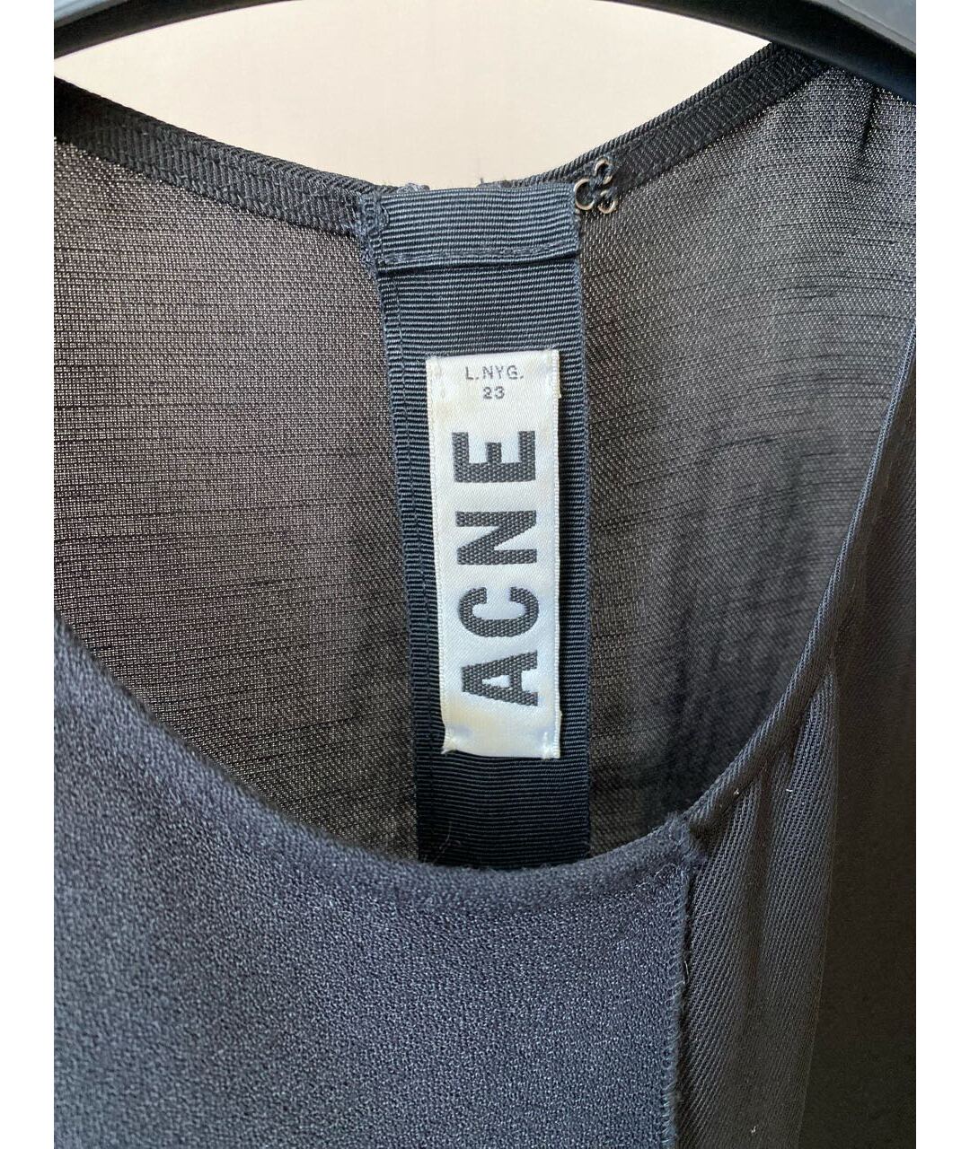 ACNE STUDIOS Черное вискозное коктейльное платье, фото 3