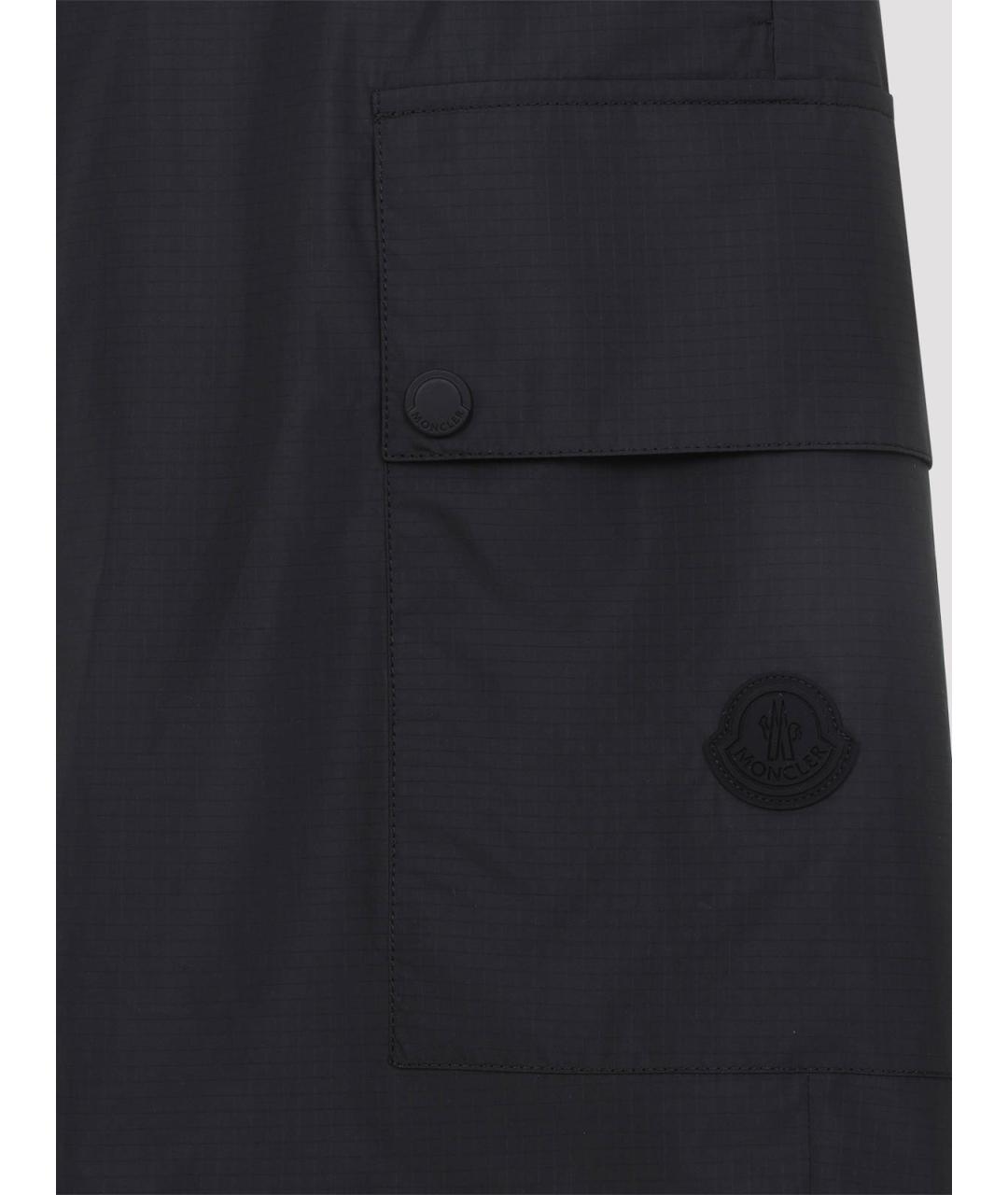 MONCLER Черные полиэстеровые шорты, фото 3