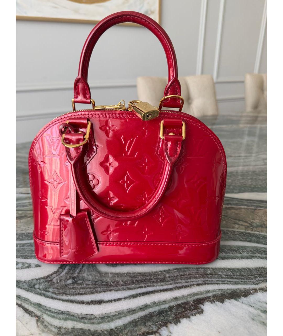 LOUIS VUITTON Красная сумка с короткими ручками из лакированной кожи, фото 3