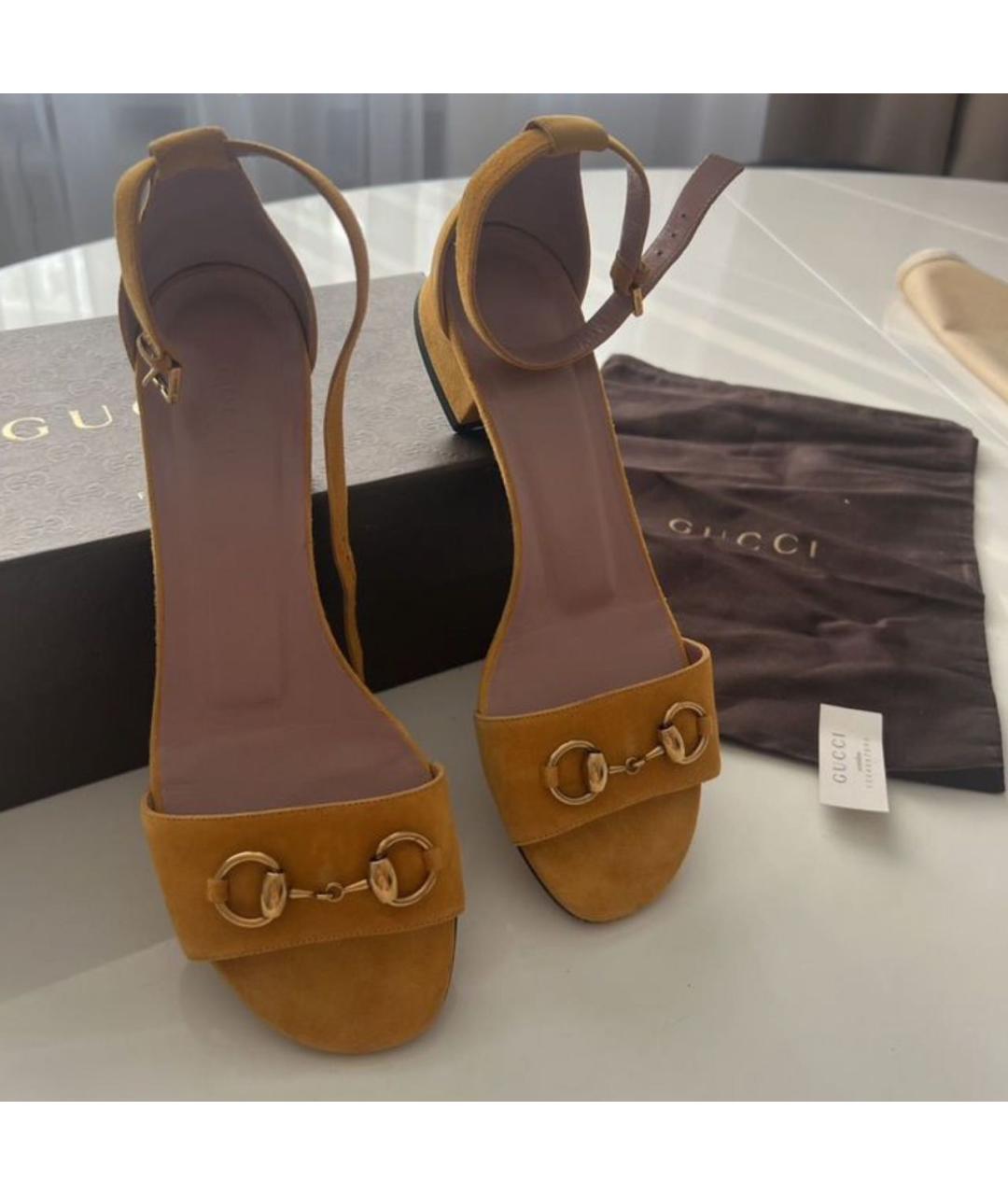 GUCCI Горчичные замшевые босоножки, фото 2