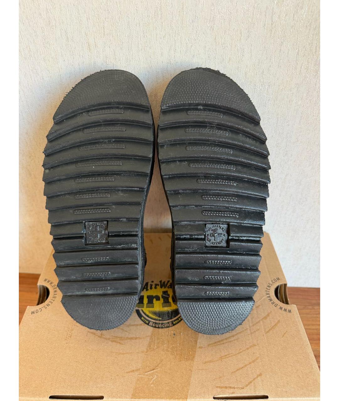 DR. MARTENS Черные босоножки из лакированной кожи, фото 4