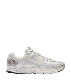 NIKE Низкие кроссовки / кеды