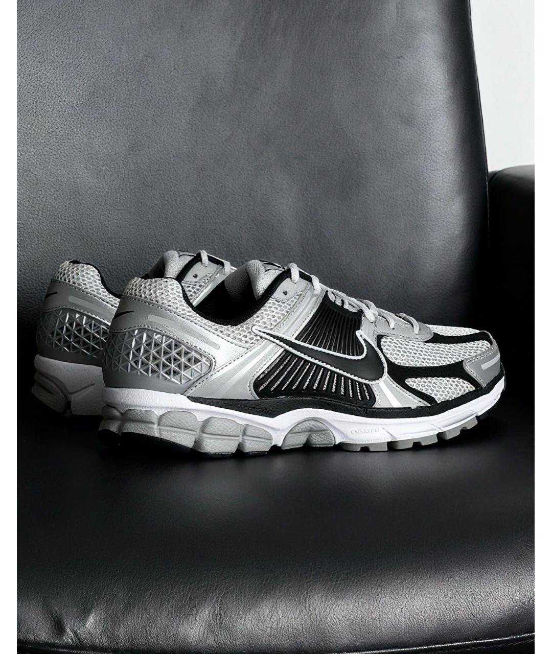 NIKE Серые синтетические низкие кроссовки / кеды, фото 6