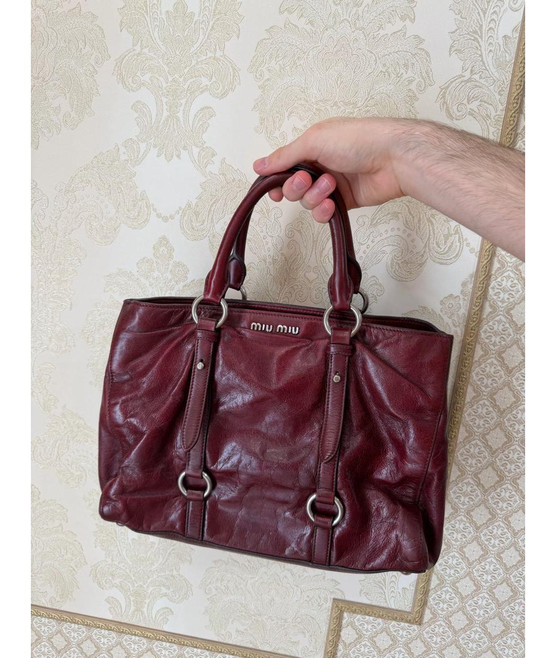 MIU MIU Бордовая кожаная сумка с короткими ручками, фото 6