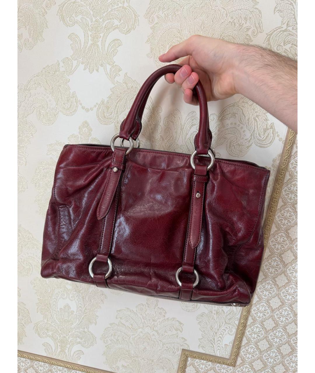 MIU MIU Бордовая кожаная сумка с короткими ручками, фото 3