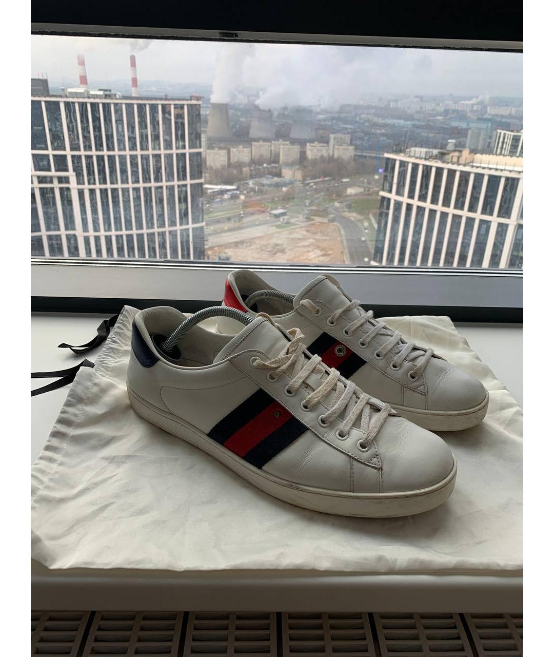 GUCCI Белые кожаные низкие кроссовки / кеды, фото 2