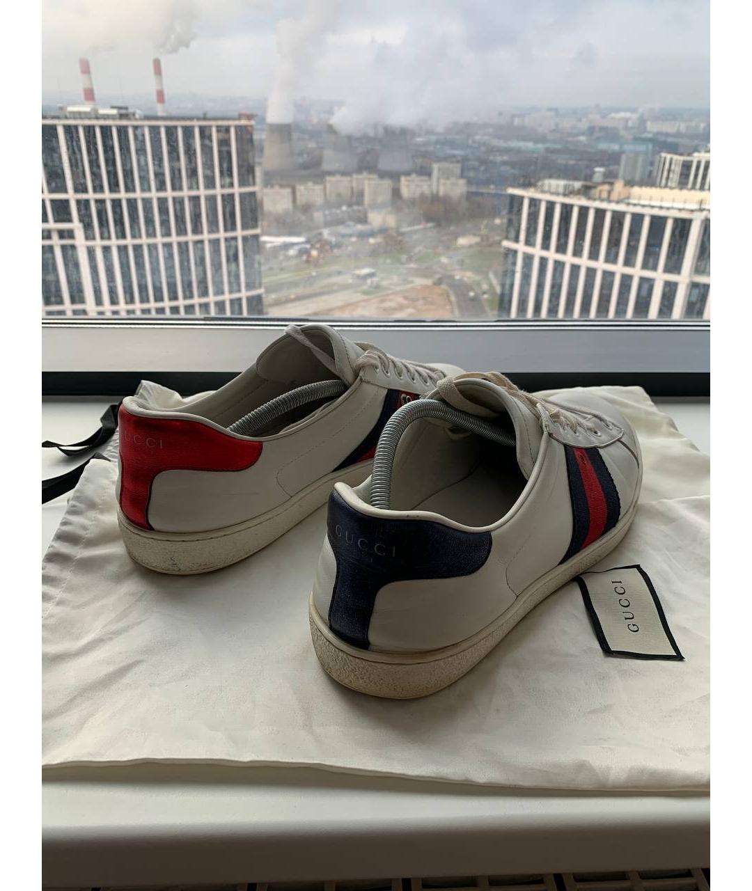 GUCCI Белые кожаные низкие кроссовки / кеды, фото 3