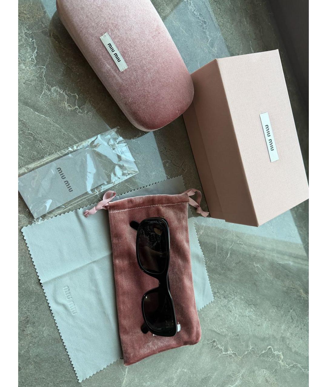 MIU MIU Черные пластиковые солнцезащитные очки, фото 3