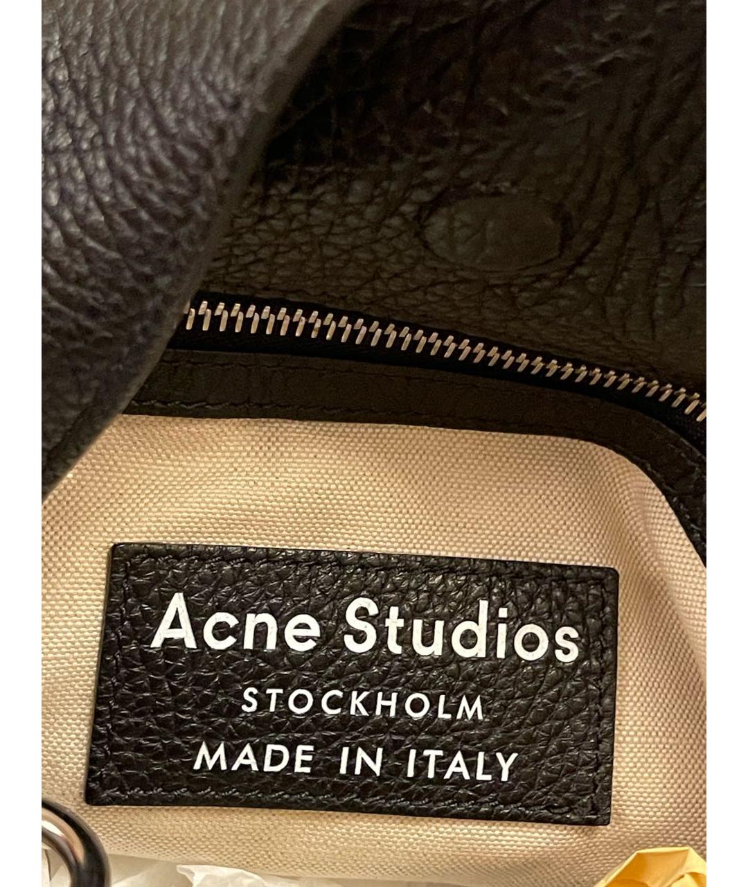 ACNE STUDIOS Черная кожаная сумка с короткими ручками, фото 6