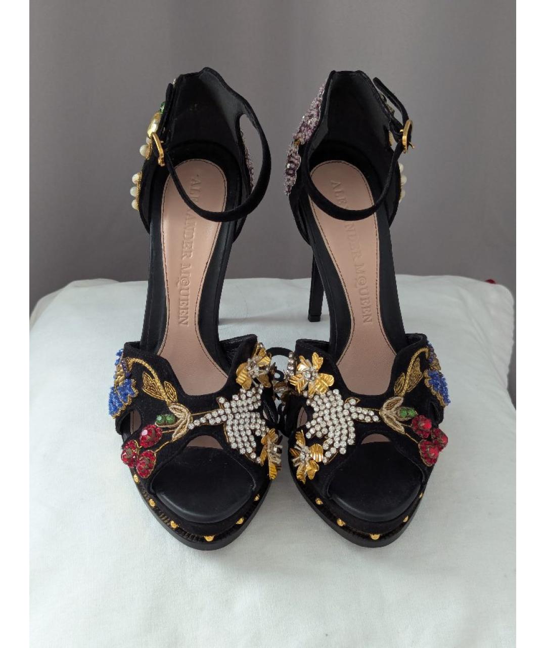ALEXANDER MCQUEEN Черные замшевые босоножки, фото 2