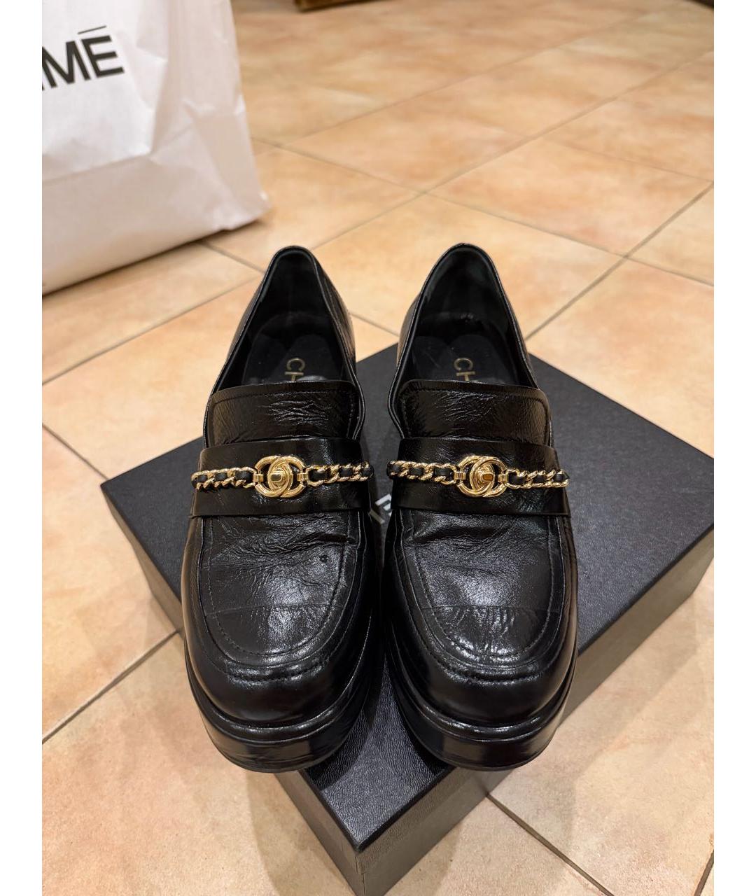 CHANEL Черные туфли из лакированной кожи, фото 3