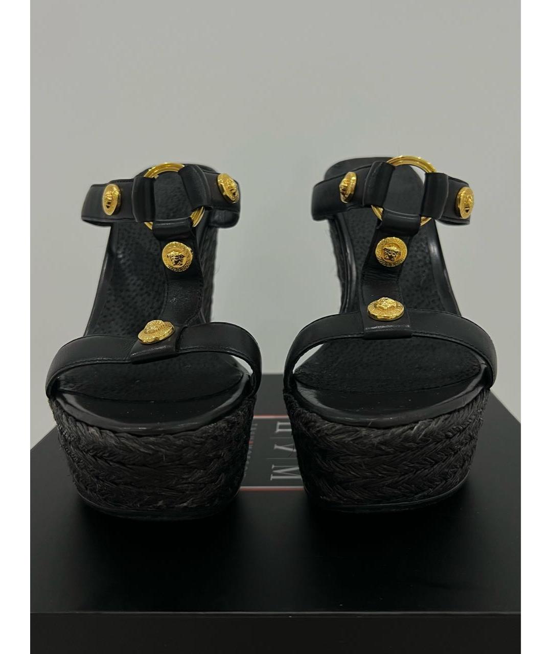 VERSACE Черные кожаные босоножки, фото 3