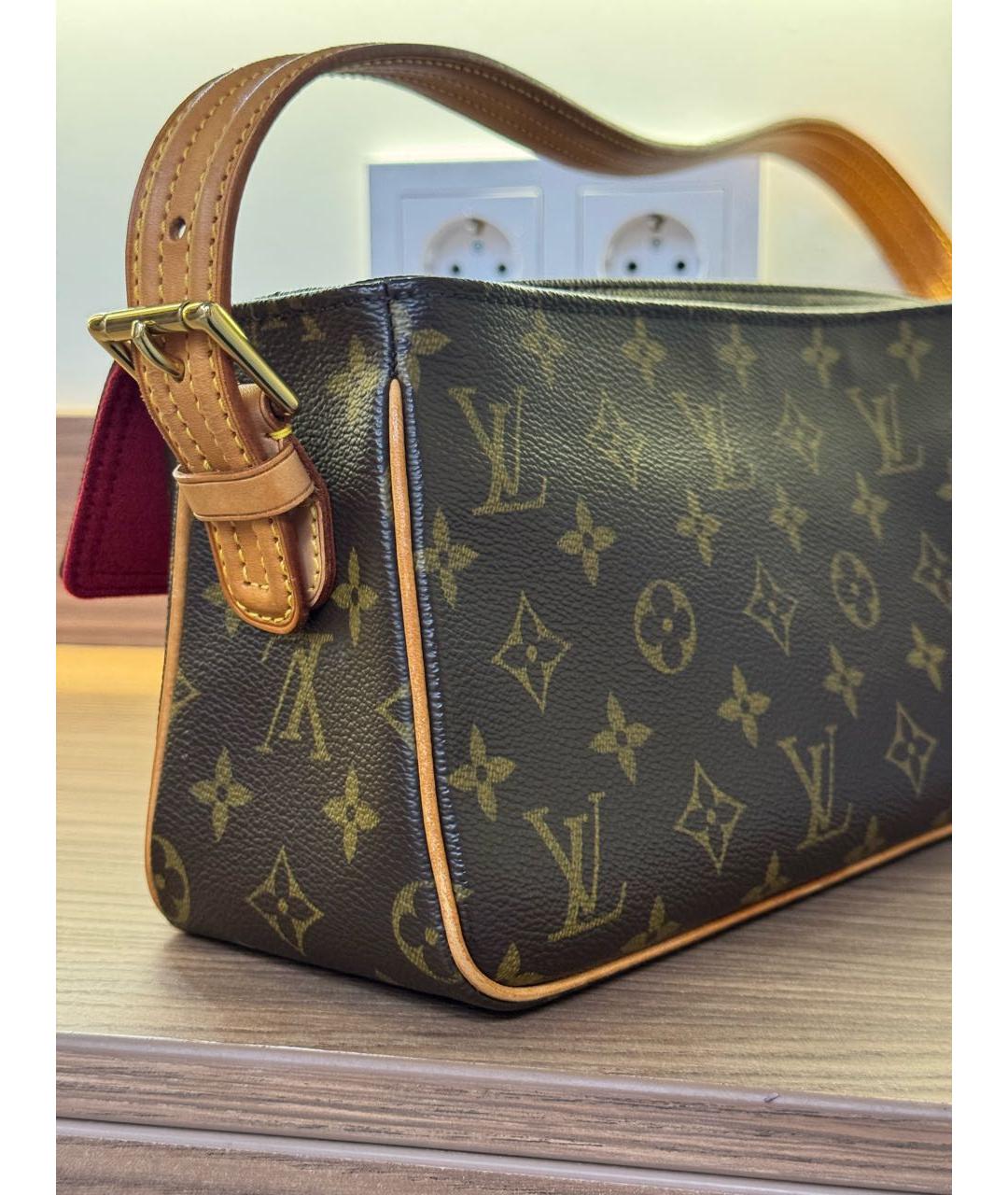 LOUIS VUITTON Коричневая кожаная сумка через плечо, фото 7