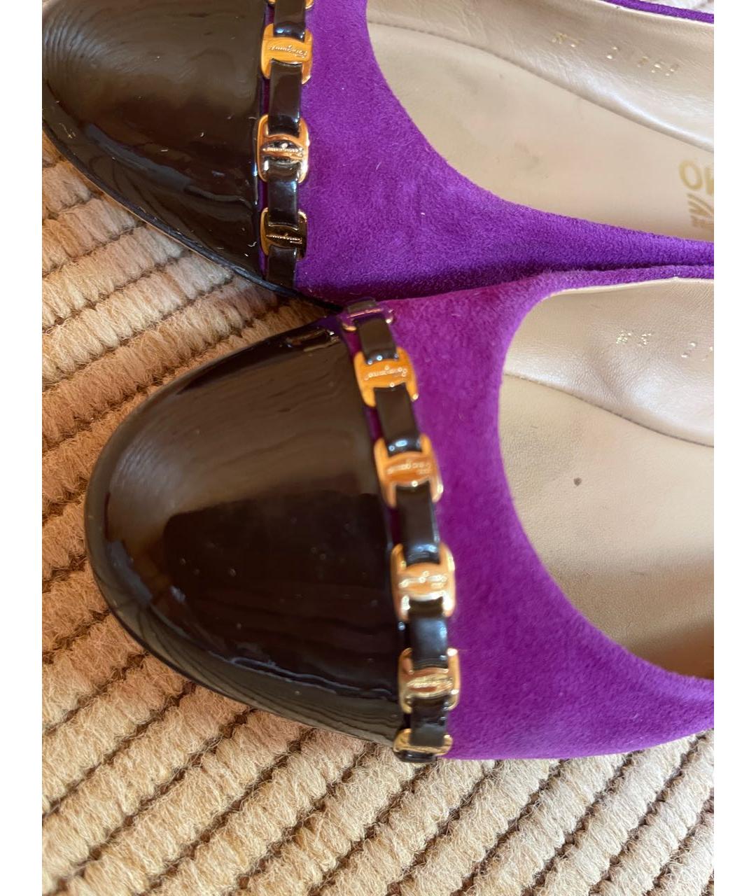 FERRAGAMO Фиолетовые замшевые балетки, фото 3