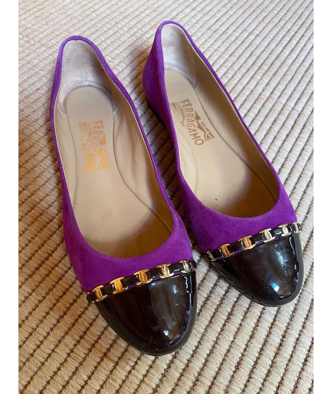 FERRAGAMO Фиолетовые замшевые балетки, фото 2