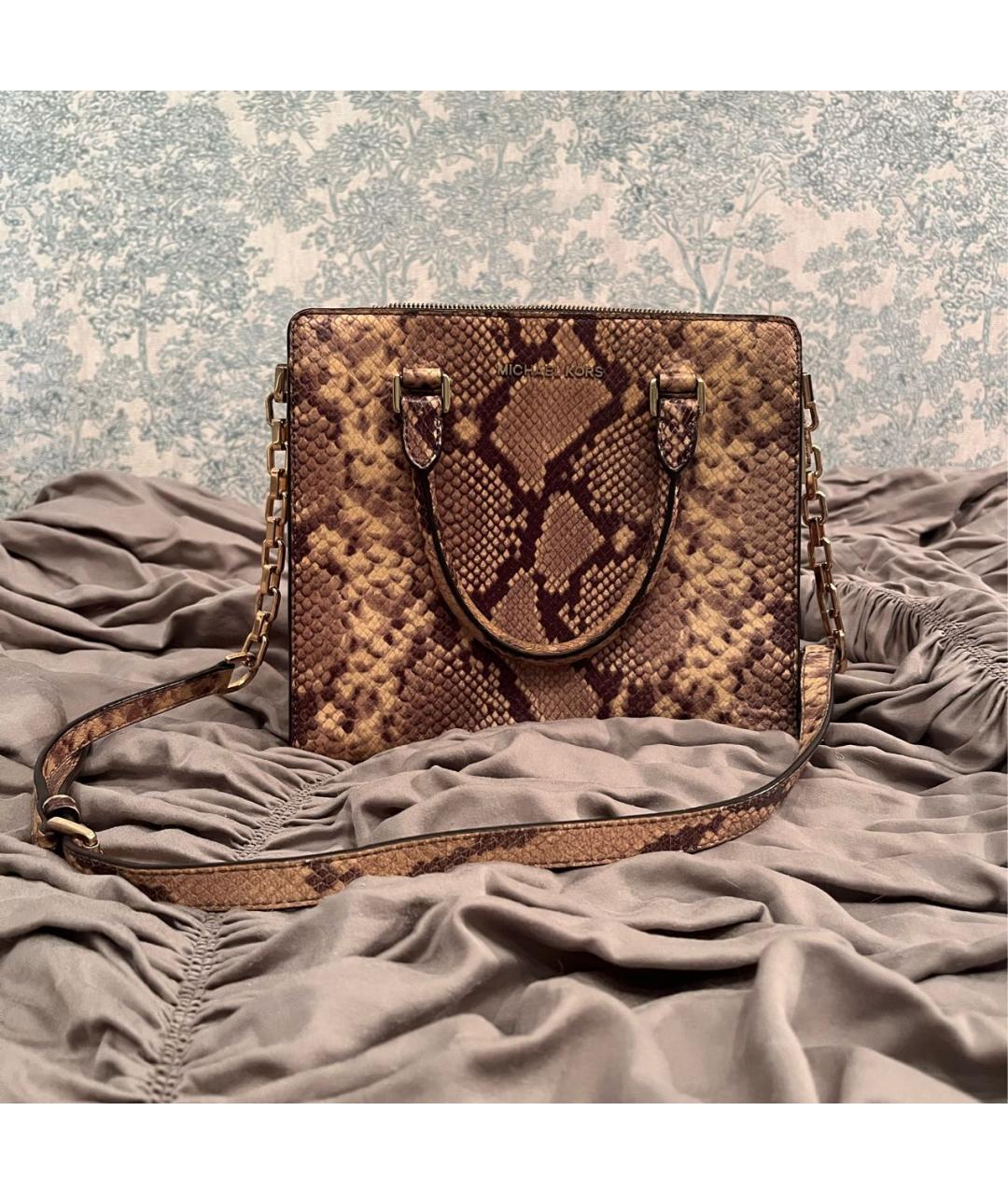 MICHAEL KORS Кожаная сумка с короткими ручками, фото 4