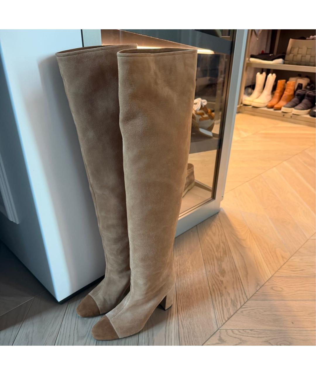 STUART WEITZMAN Коричневые замшевые ботфорты, фото 7