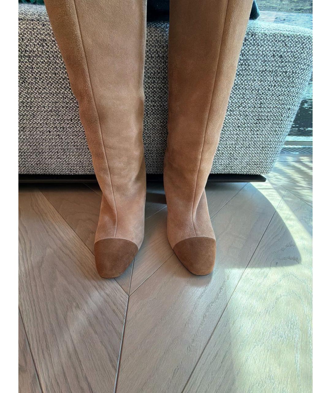 STUART WEITZMAN Коричневые замшевые ботфорты, фото 2