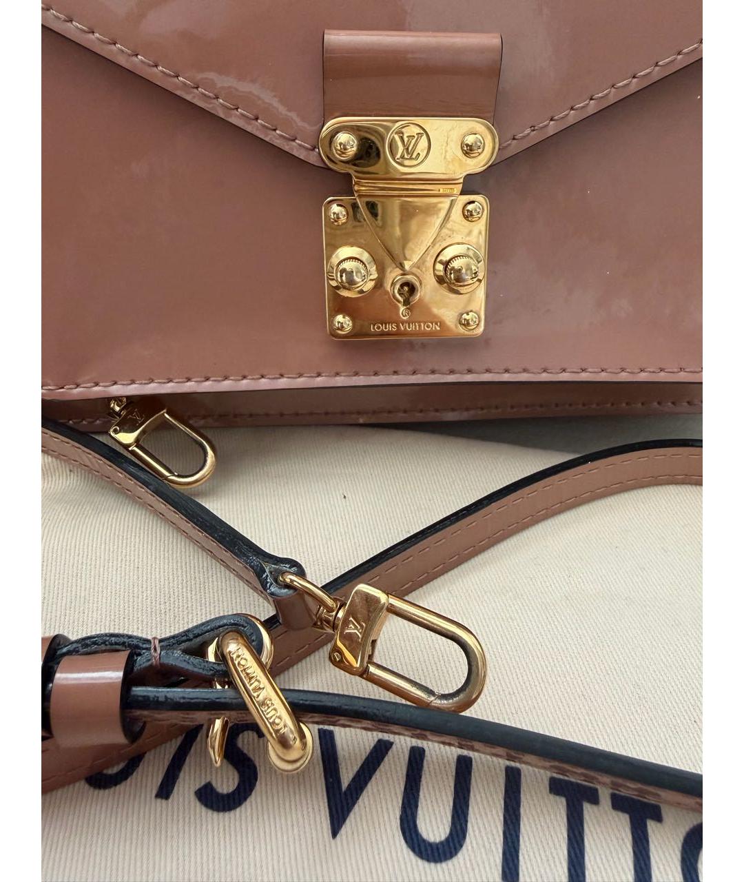 LOUIS VUITTON Бежевая сумка через плечо из лакированной кожи, фото 8