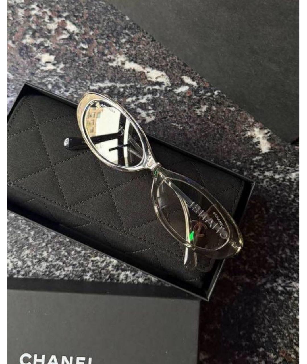 CHANEL Серые пластиковые солнцезащитные очки, фото 3