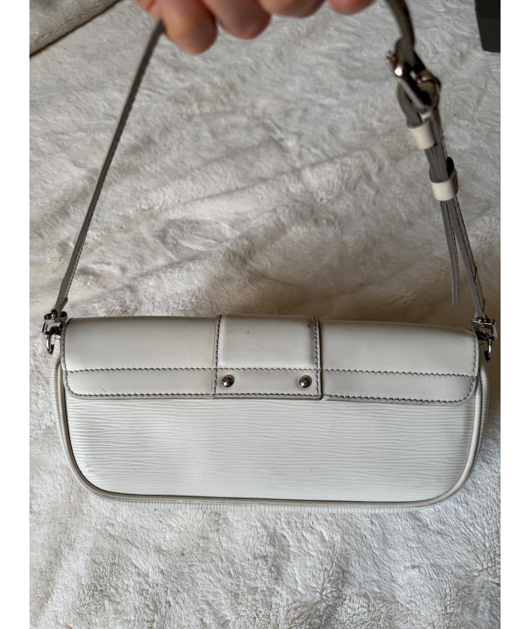 LOUIS VUITTON Бежевая кожаная сумка с короткими ручками, фото 3